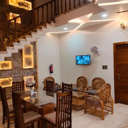 Amritam Palace A Luxury Ac Home Stay Ringas 外观 照片